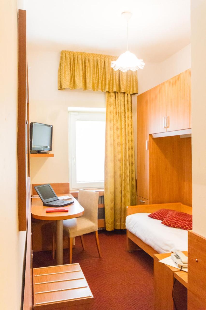 Hotel Sant'Ilario Rovereto  Exterior photo